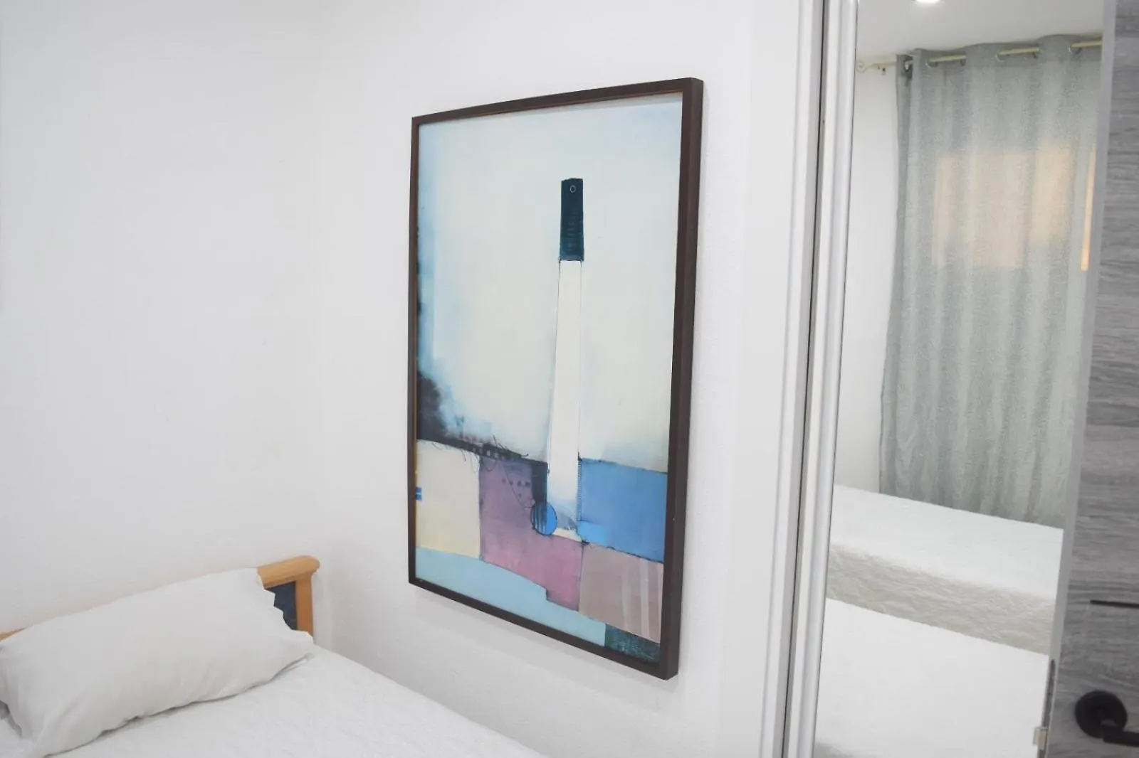 Apartamentos De Los Cisnes ベナルマデナ 0*,  スペイン
